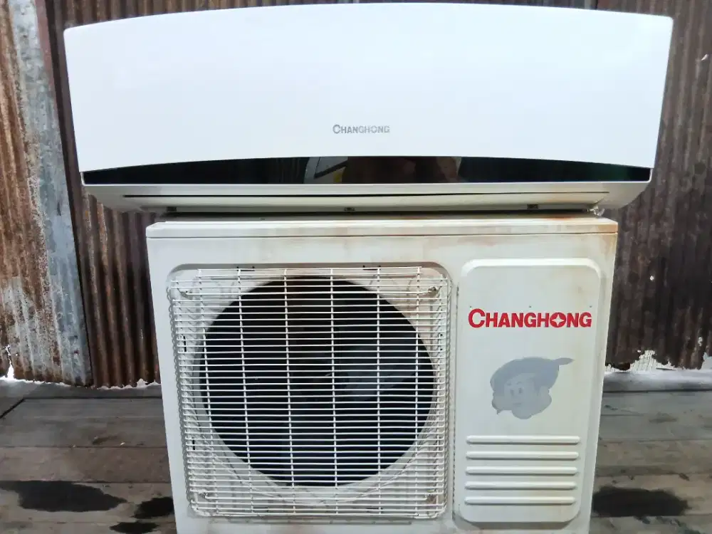 MENJUAL AC BEKAS 1/2 PK KOMPLIT