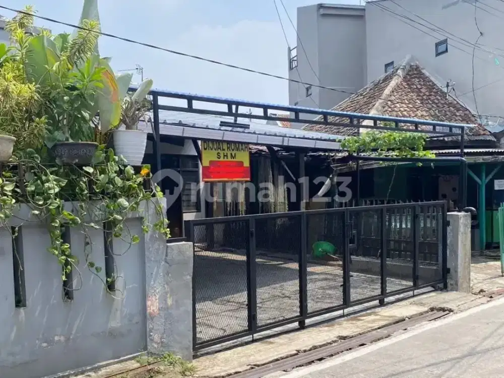 RUMAH SIAP HUNI STRATEGIS DI MUARARAJEN DEKAT GEDUNG SATE SAYAP SUPRATMAN