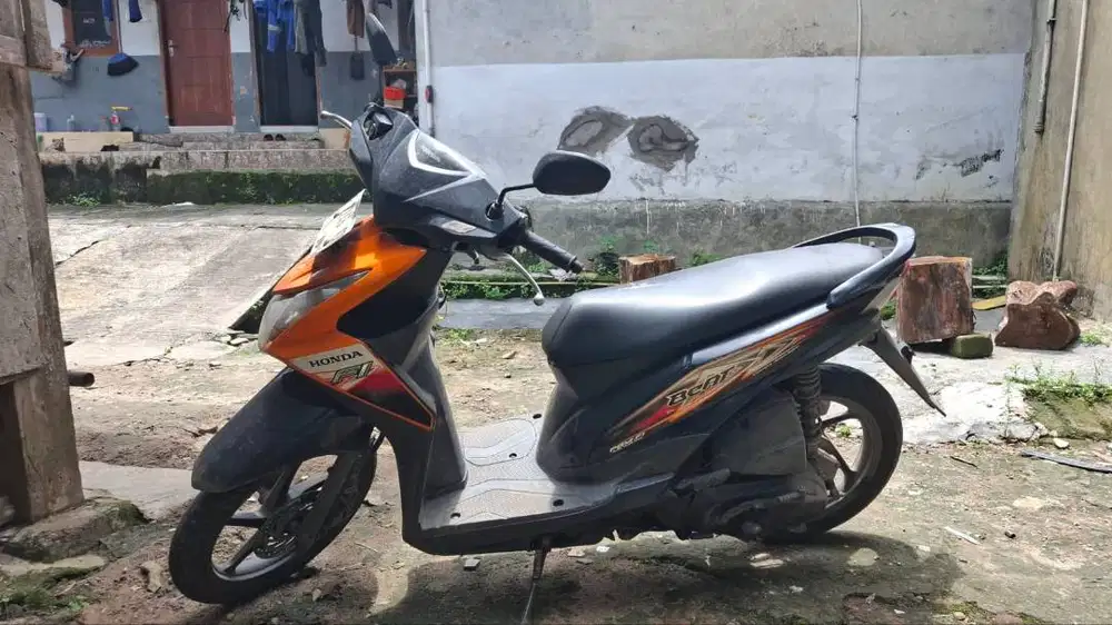Dijual motor honda beat