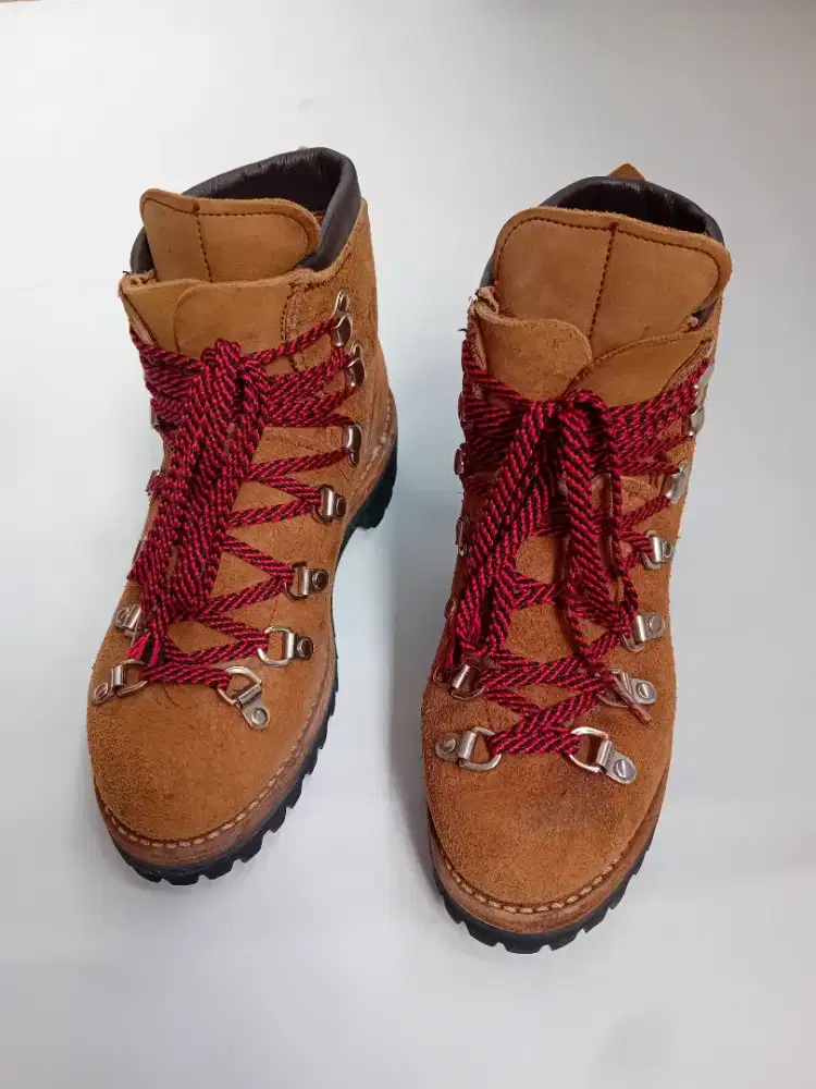 Vasque Vintage 70's Suede Leather Mountaineering Boots - Made in USA