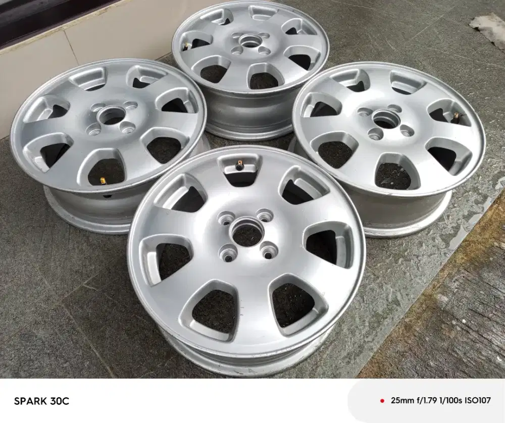 Velg ring 15 pcd 100 hyundai avega