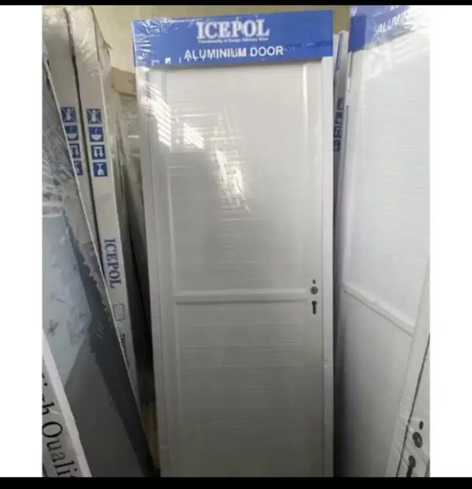 Pintu kamar mandi almunium