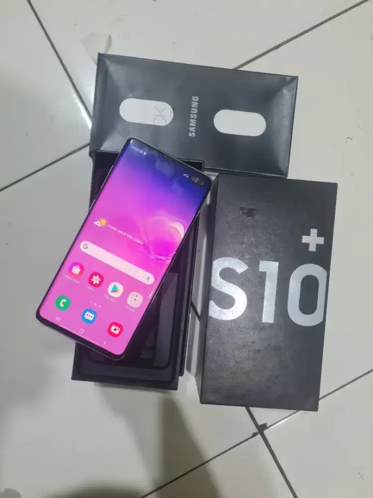 SAMSUNG S10 PLUS