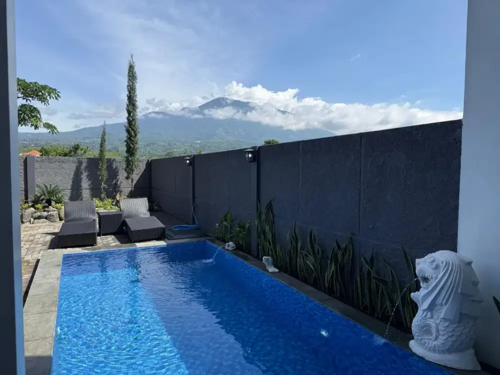 DI JUAL CEPAT BU VILLA RESORT RUMAH VILA KOTA BATU BUTUH UANG