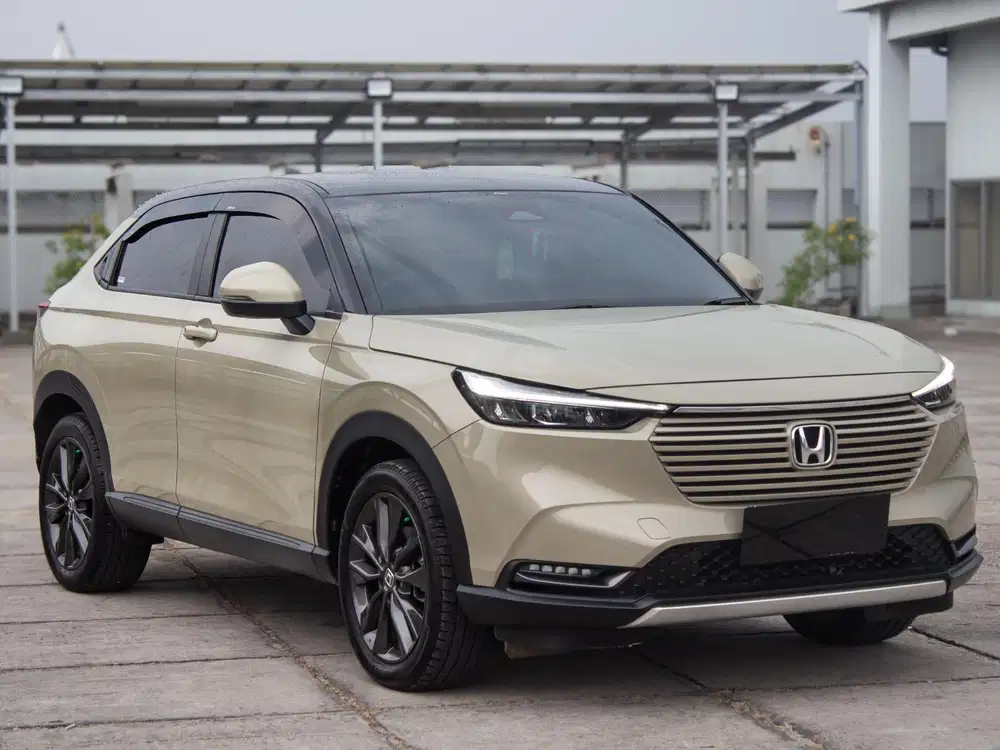 HONDA HR-V SE 1.5 TURBO 2023 - COKLAT