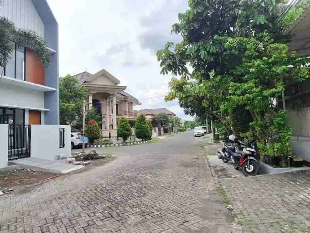 Dijual Rumah Prapen Surabaya dekat Kampus Ubaya New American Style