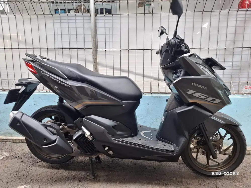 HONDA VARIO 160CC TYPE ABS LOW KM MOTOR BAGUS
