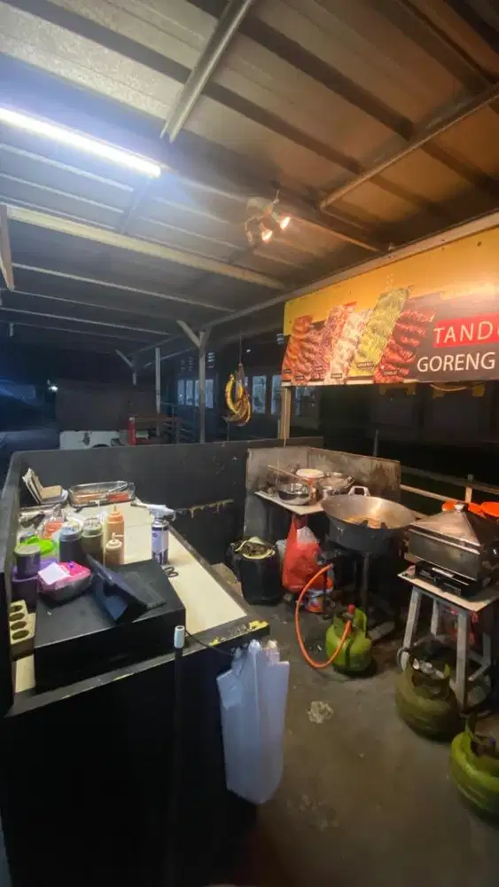 Juru Masak (Goreng Pisang dan Dimsum)