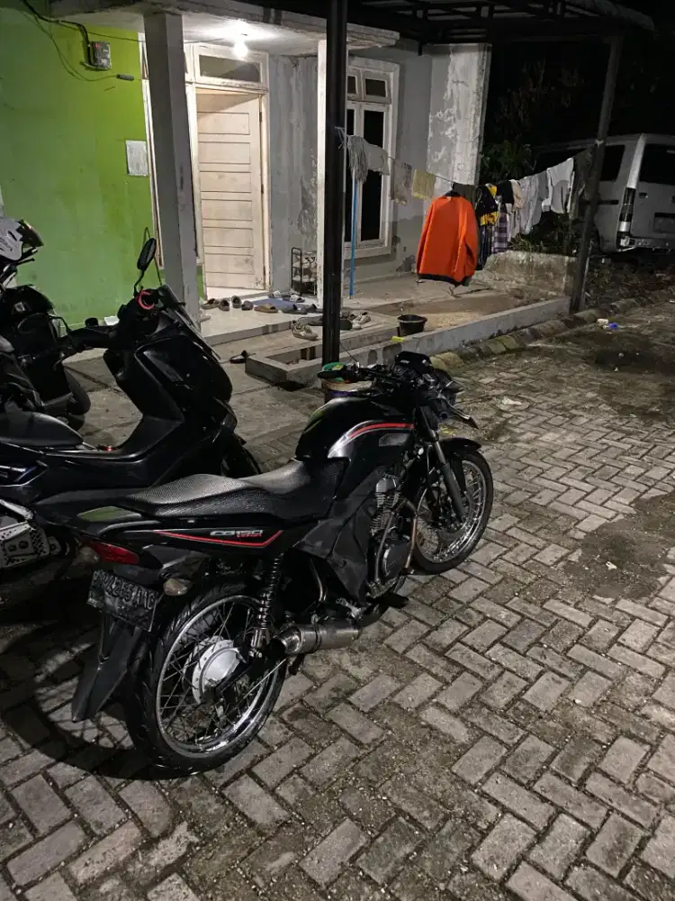 Dijual cepat motor cb Verza 150 tahun 2018