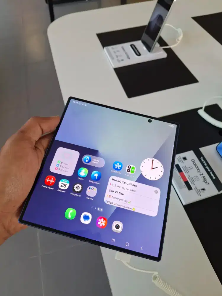 SAMSUNG Z FOLD 7 DISKON 4 JUTA BUNDLING PWP BUDS 3 FE DAN SPEAKER