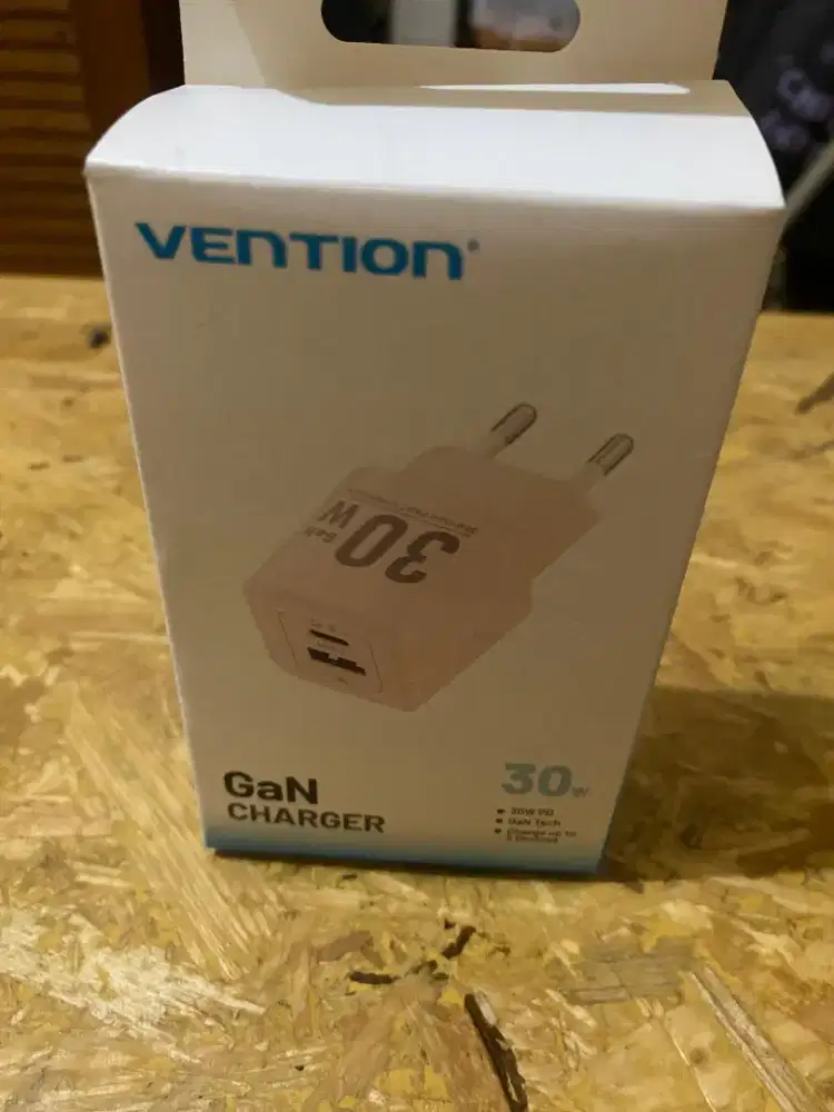 Charge vention Gan 30 watt