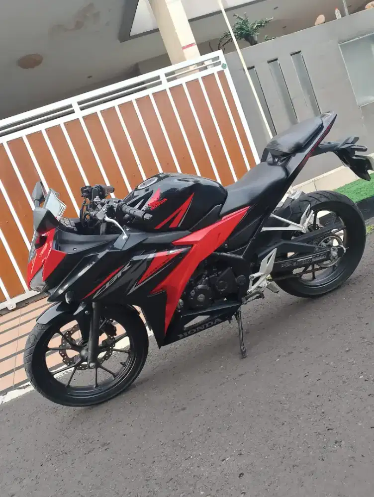 Jual Honda CBR tahun 2019 150 CC mulus