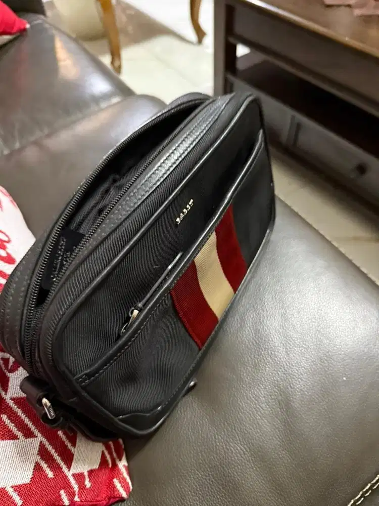 Handbag Bally Calliros made in PRC