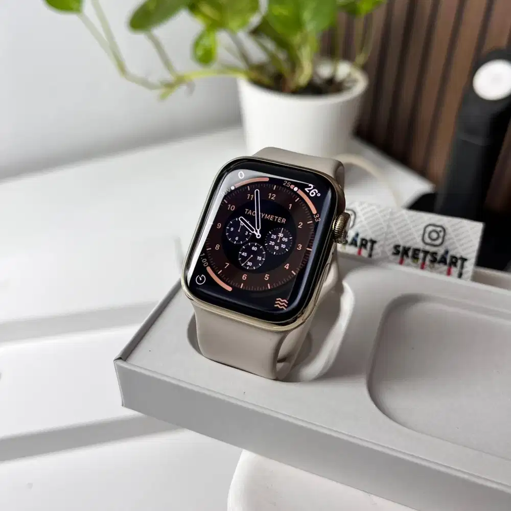 Apple Watch Series 8 41mm STAINLESS STEEL Gold iwatch Langka