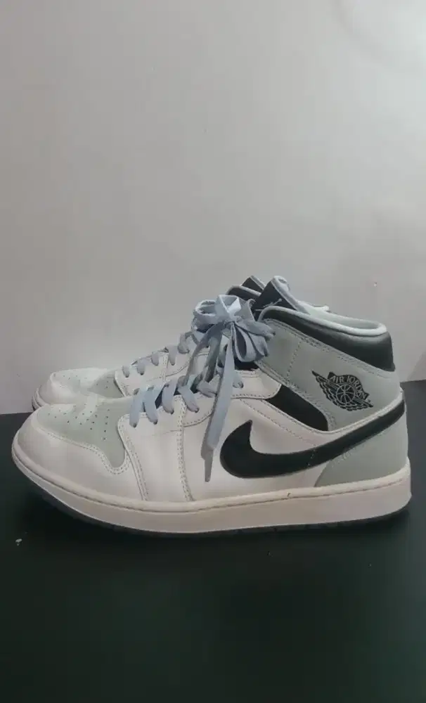 Sepatu nike air jordan mid blue white uk 44