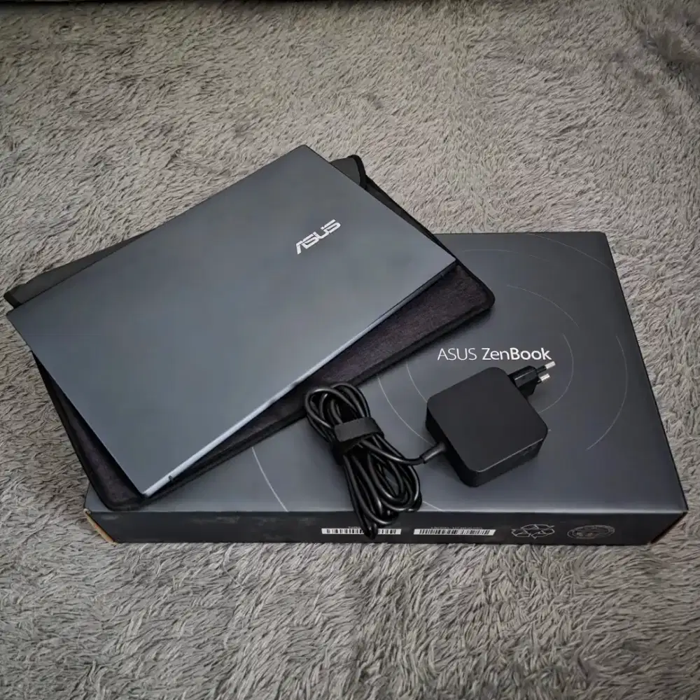 Asus Zenbook 13 ux325ea i5 8/512 Intel Iris