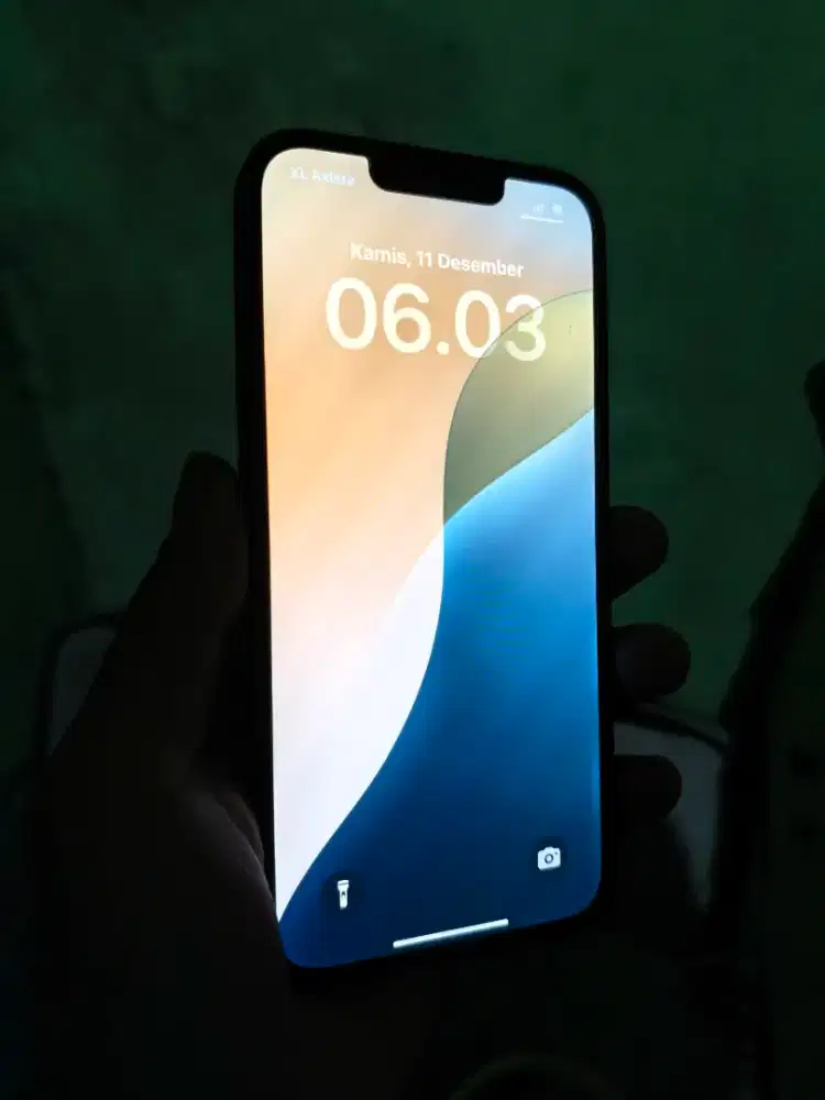 iPhone 13 hitam Internal di 128GB