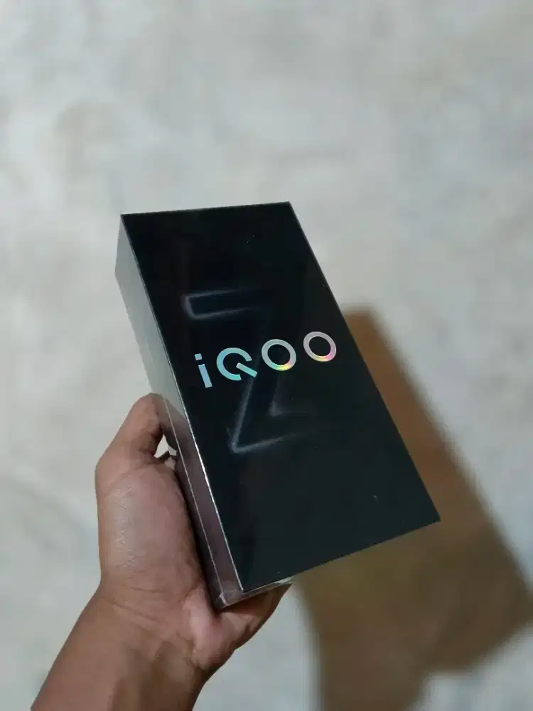 Vivo Iqoo Z9X 5G 8/128 Baru