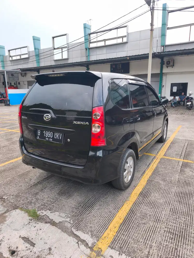 Xenia XI 1300cc 2011