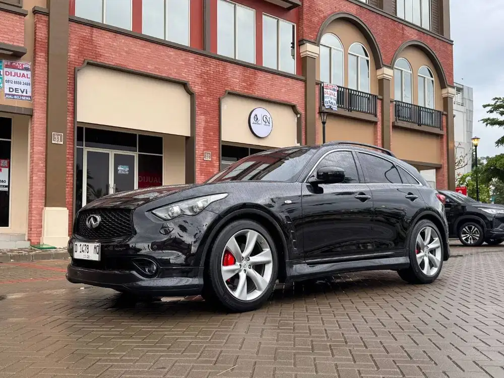 Infiniti FX37S V6 2012 Black Hitam 2013 Mobkas 2011 Jual Cepat Bu