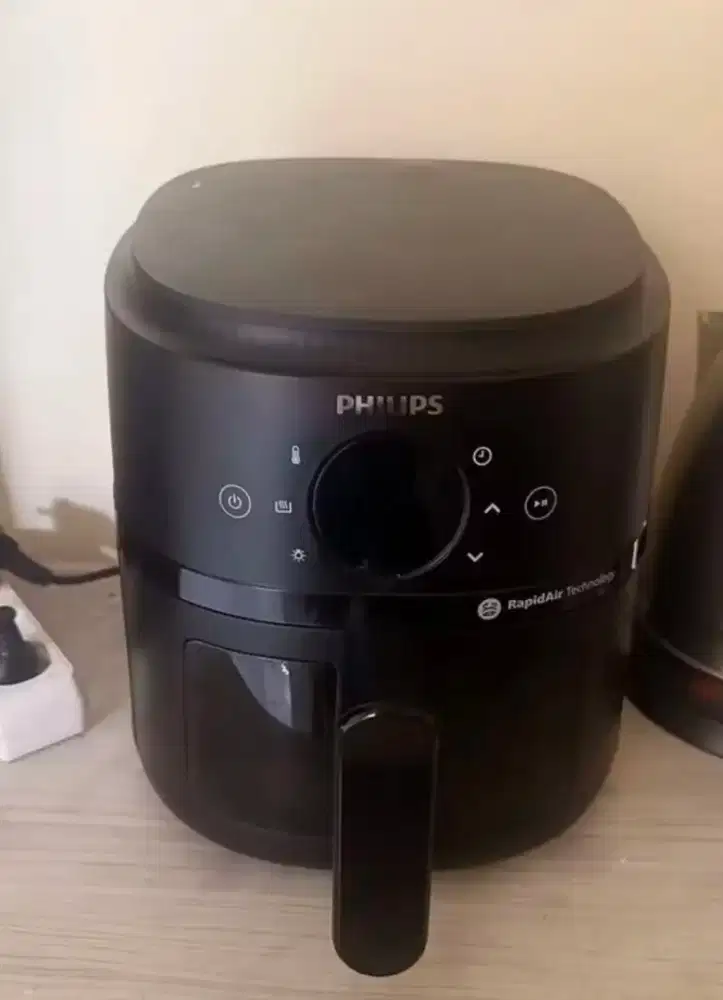 AIRFRYER PHILIPS UKURAN  3.2 LT .