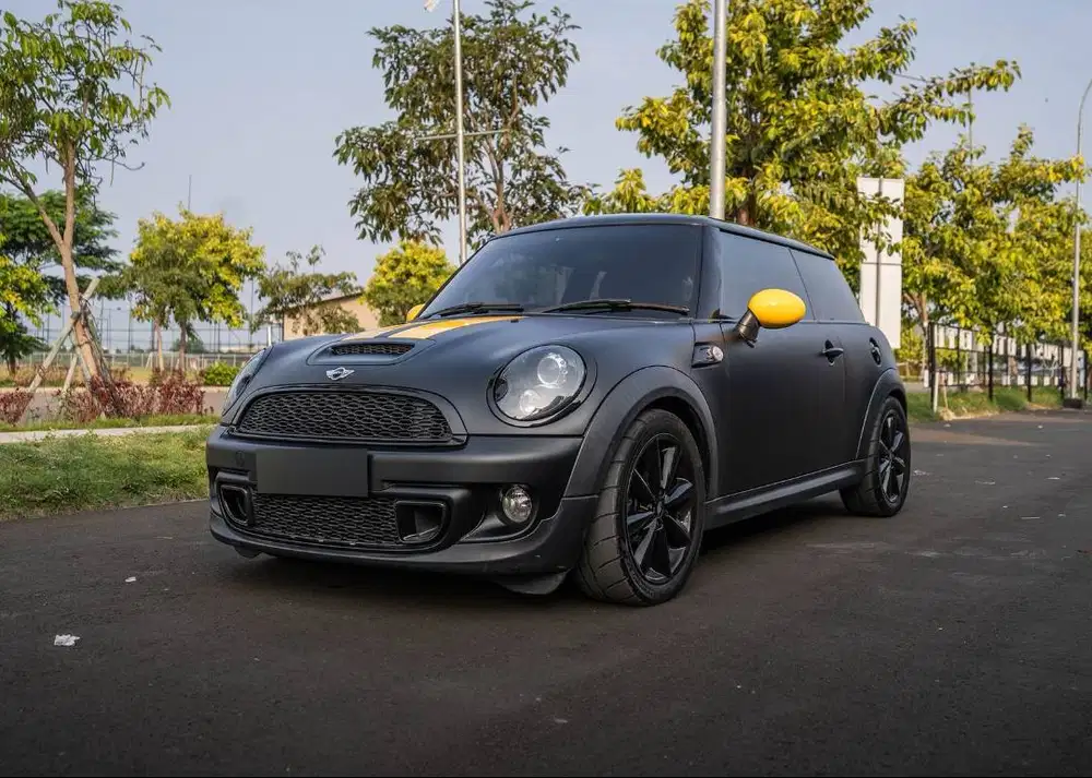 Mini Cooper S 2012 White Hitam 2013 Mobil bekas 2011 Jual Cepat Bu