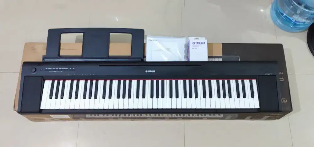 Piano digital Yamaha np35 lengkap bagus