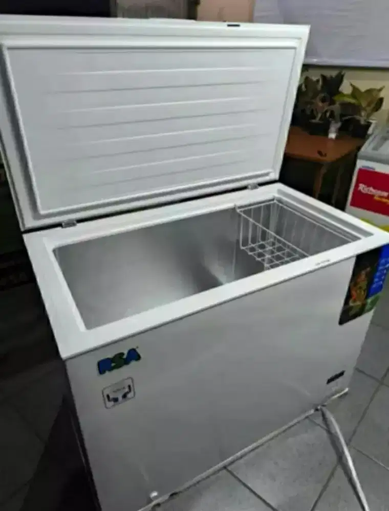 Dijual Cepat Frezeer RSA