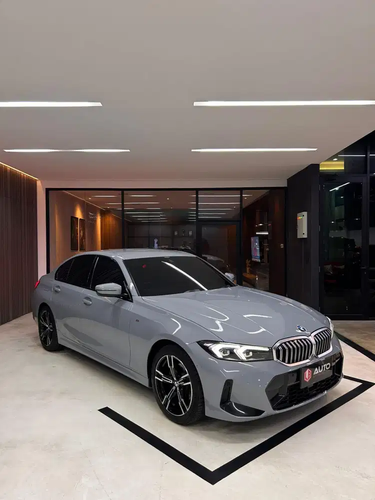 Bmw 320i M-Sport 2024 Brooklyn Grey B1209TAJ Km12rb i-drive8 Nik 2023
