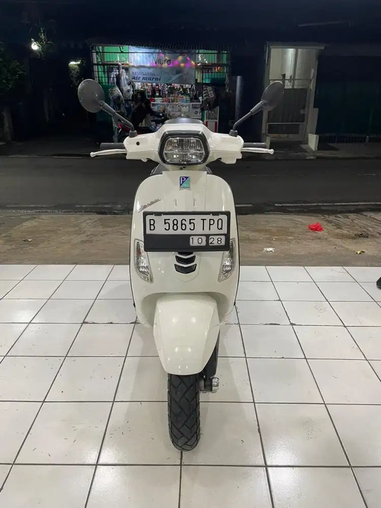 Piaggio Vespa S 125 I Get 2023 White Colour