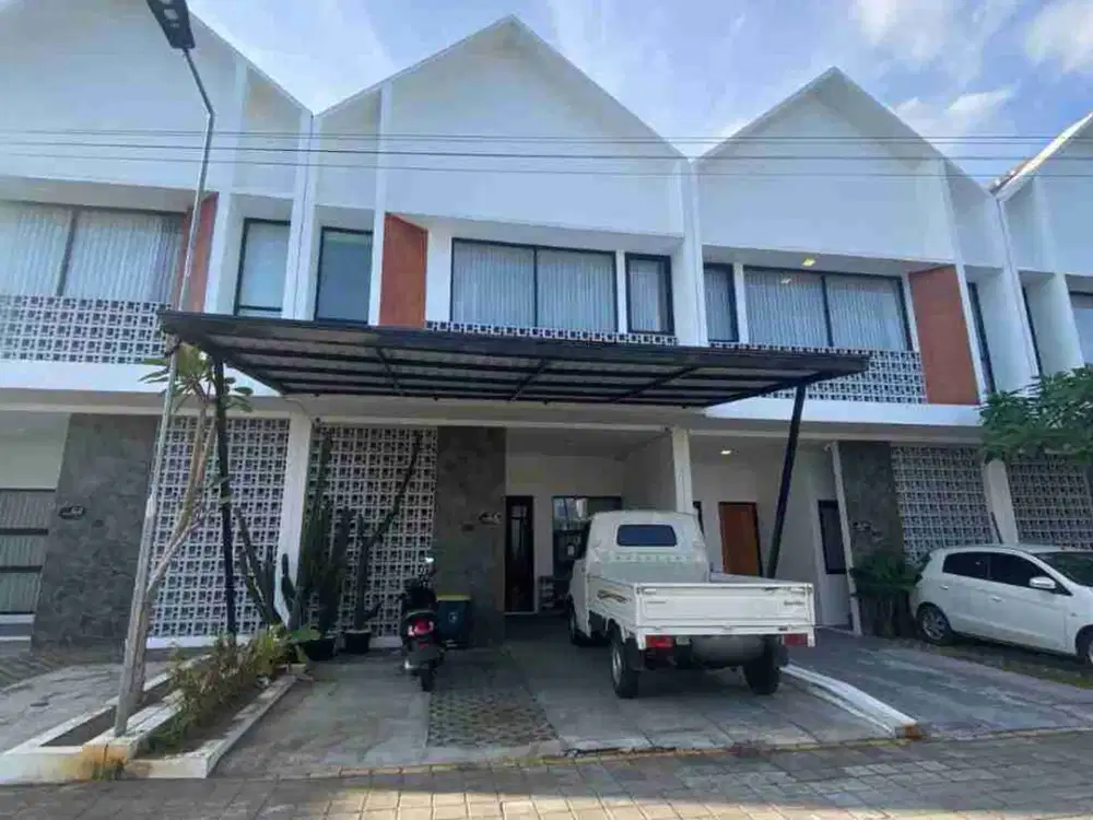 Rumah apik furnish dekat stadion maguwoharjo