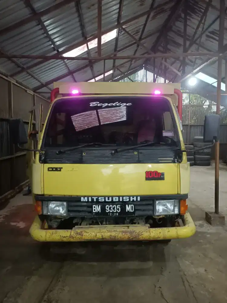 Bismillahirrahmanirrahim di jual mobil truk colt diesel tahun 2003