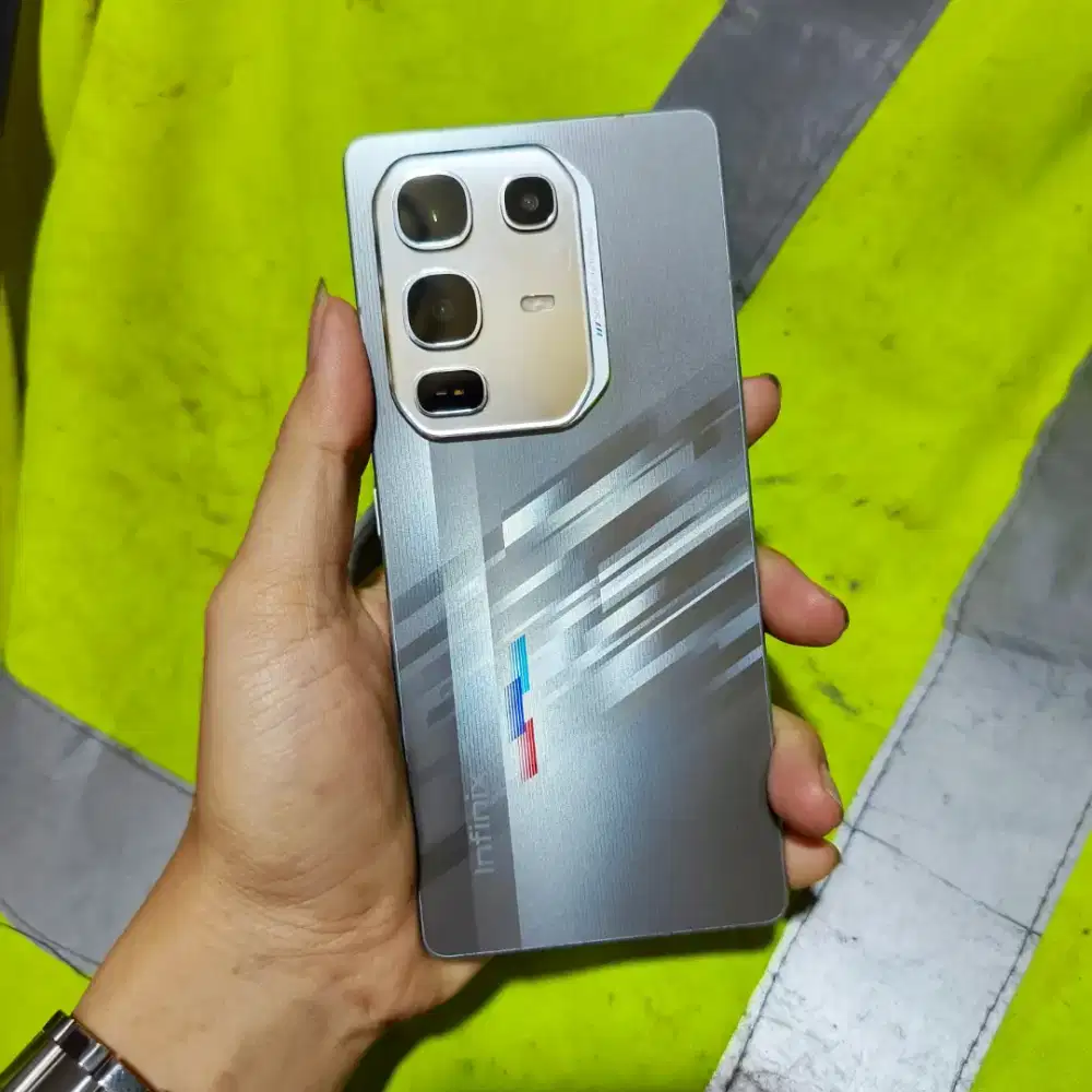 Infinix note 50 pro 8+8/256 hp dan cas aja. Harga net