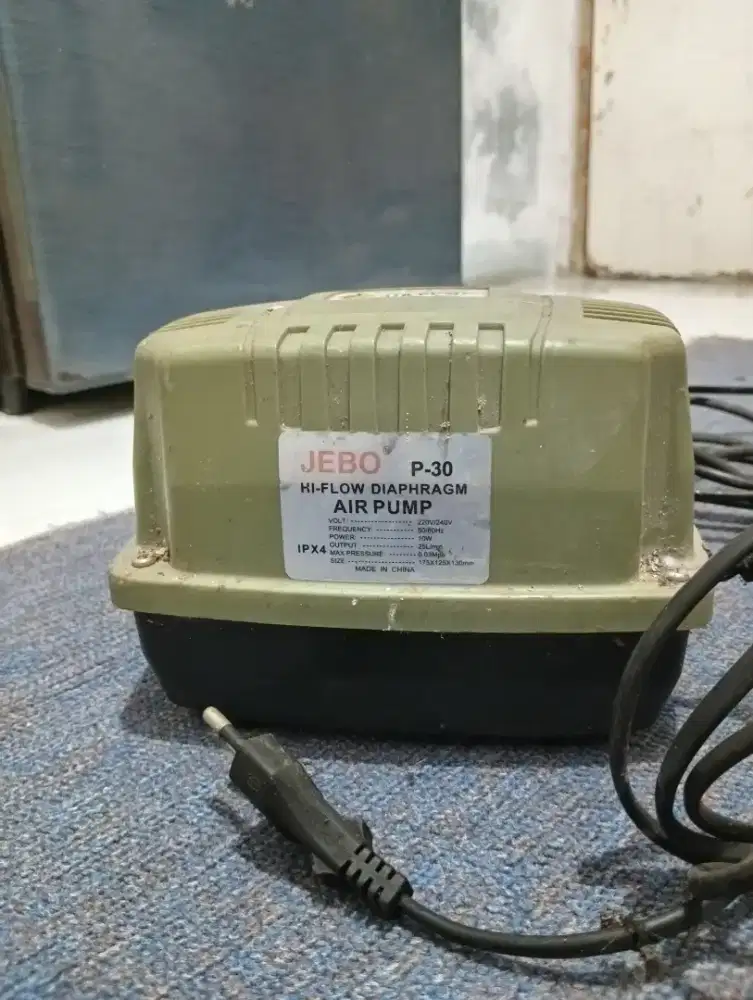 Mesin aerator JEBO P 30 air pump mesin oksigen gelembung udara