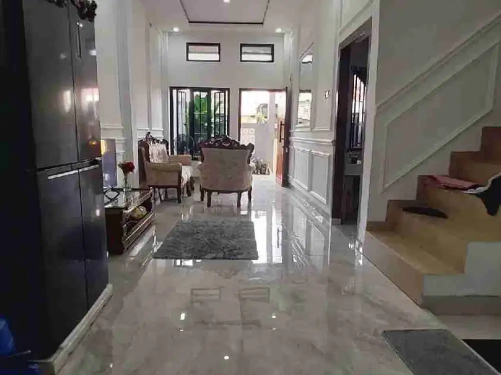 Dijual Rumah Mewah Cantik Minimalis Modern di Dekat GDC Depok