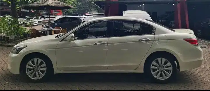 Honda Accord 2011 Bensin