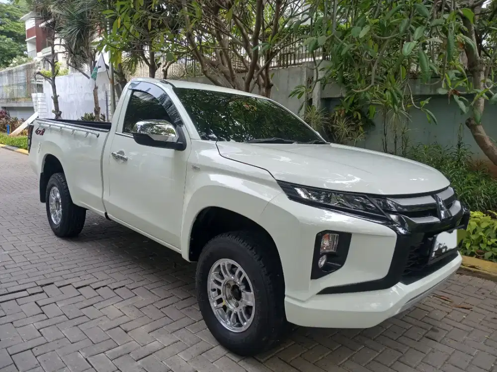 Mitsubishi strada triton 2021 GLX single cabin 4x2 tangan 1 low km