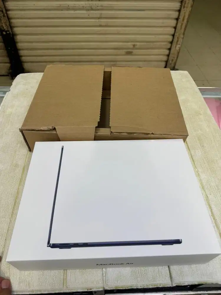 (ibox) Macbook Air M4 13-inch 16/256GB baru garansi resmi 1 Tahun bnib
