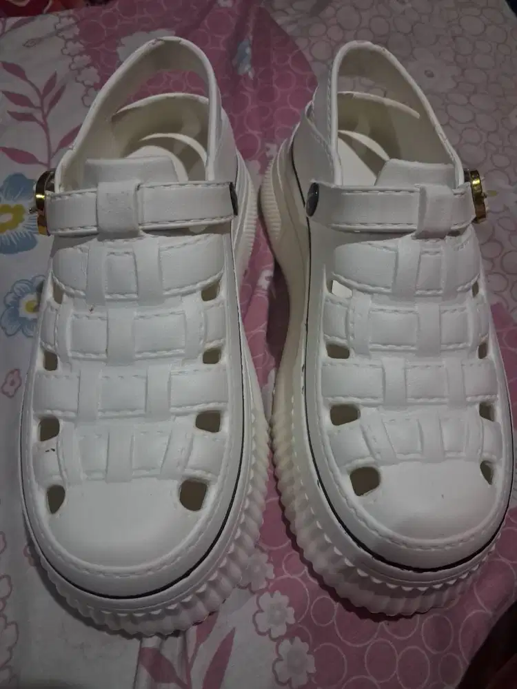 Sendal sepatu size 38-39