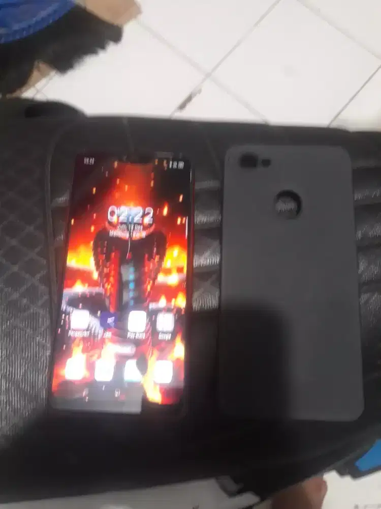 Oppo f7 ram 4/64 batangan siap pakai layar orian