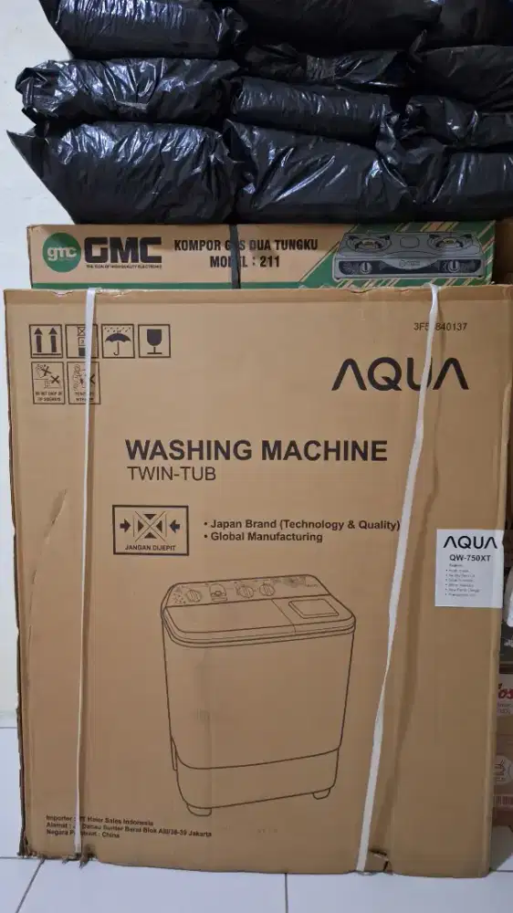 Mesin cuci merk aqua baru