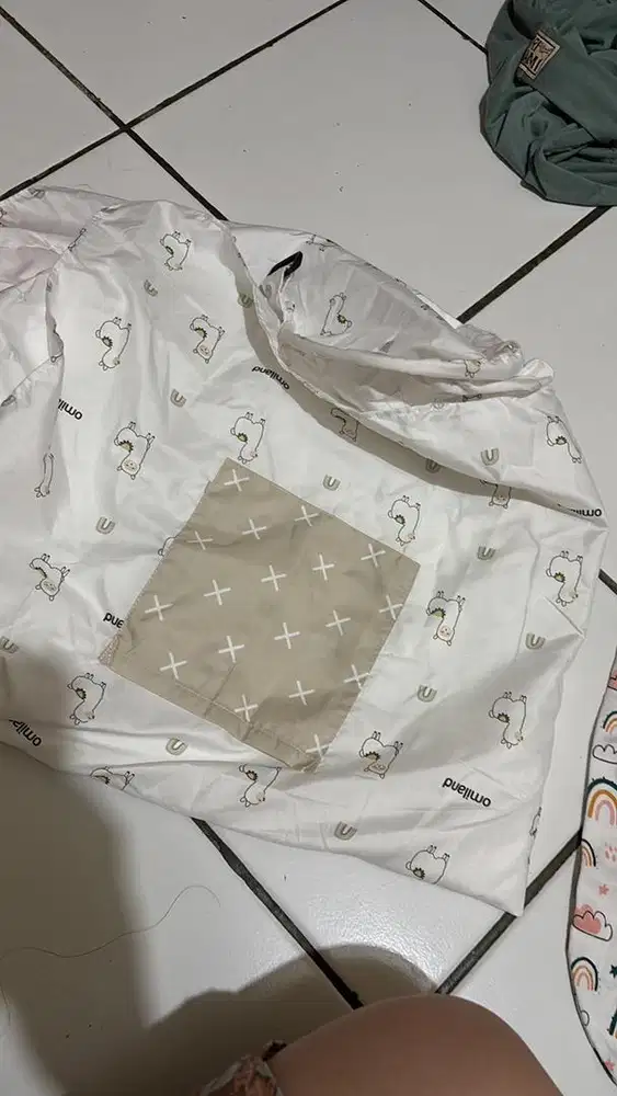 Korset penyangga kehamilan & apron menyusui