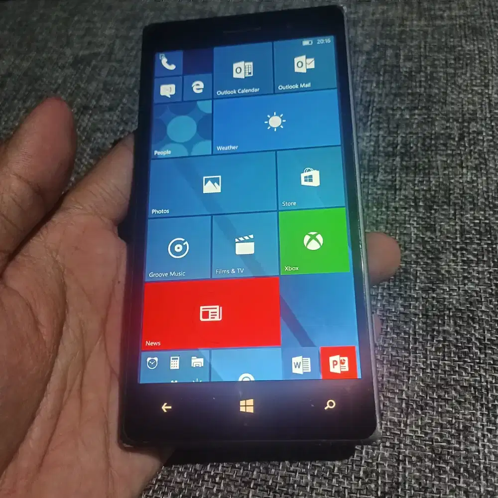 Nokia Lumia 830
