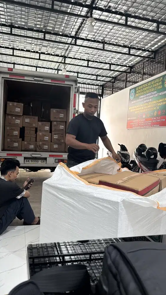 Kenet Untuk Angkat Barang