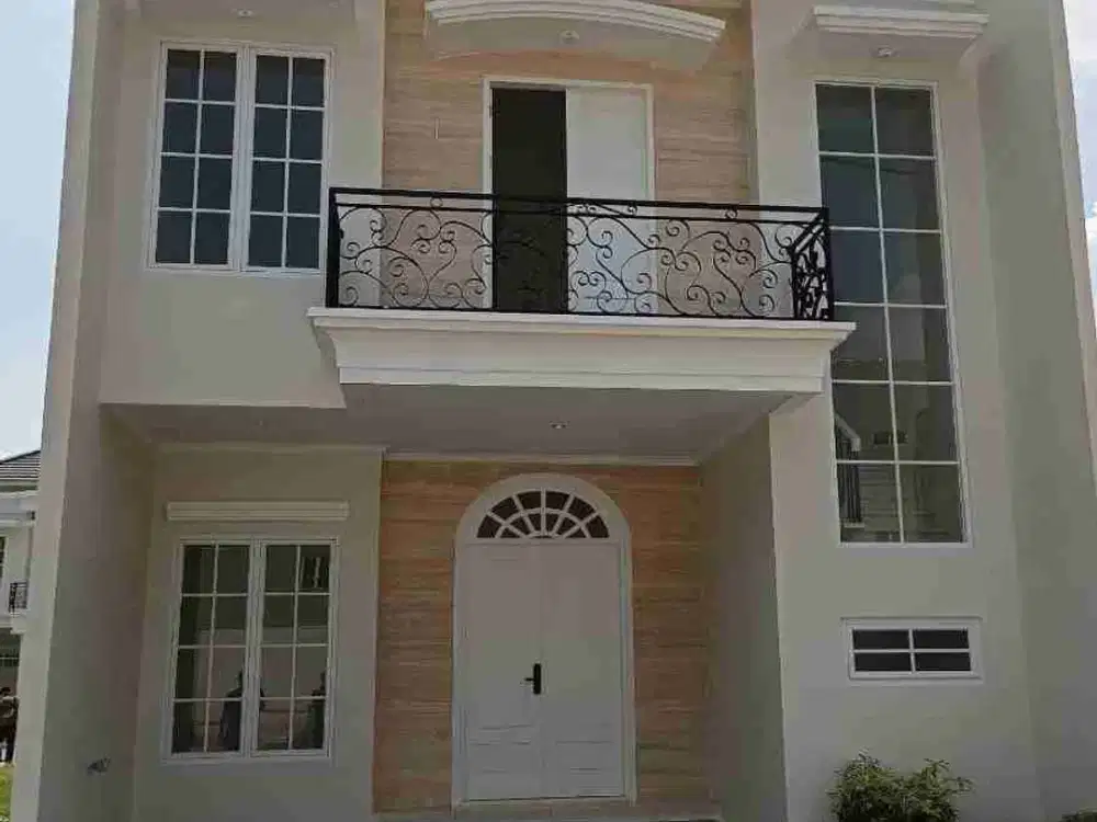 Rumah Luxury Siap Huni Exclusive Strategis di Pd.Cabe, Tangerang