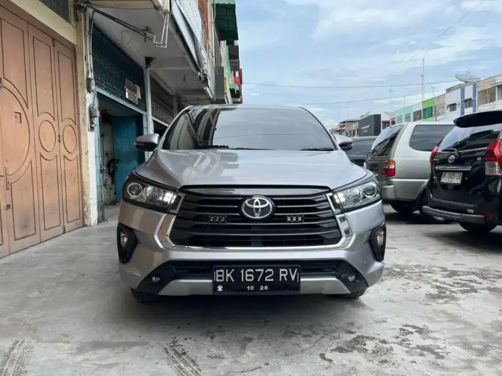 toyota innova reborn V diesel matic 2021