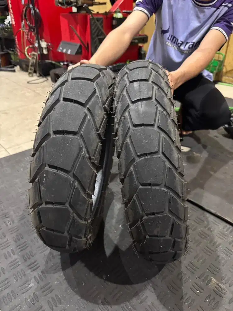 BAN ORIGINAL HONDA ADV 160 BARU DIPAKAI 300KM