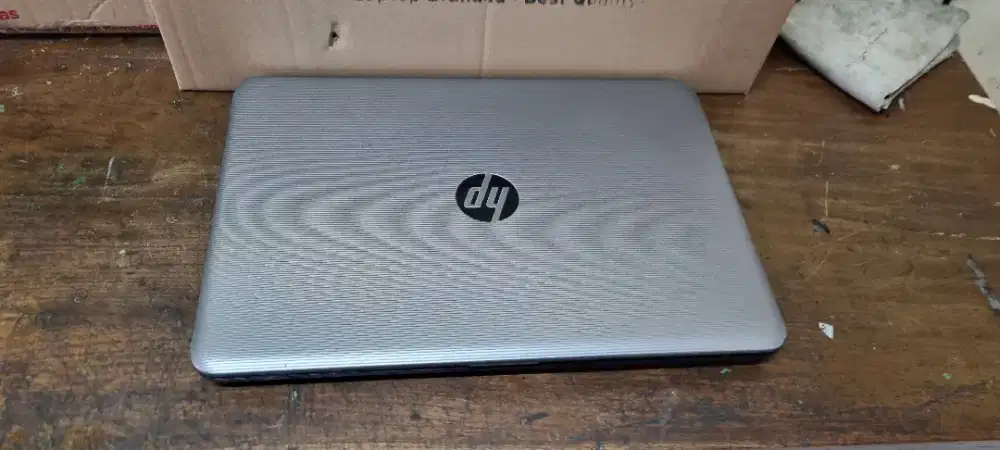Laptop Hp 14 am015tx Core i5 6200U ram 8gb ddr4 ssd 256gb vga 2gb