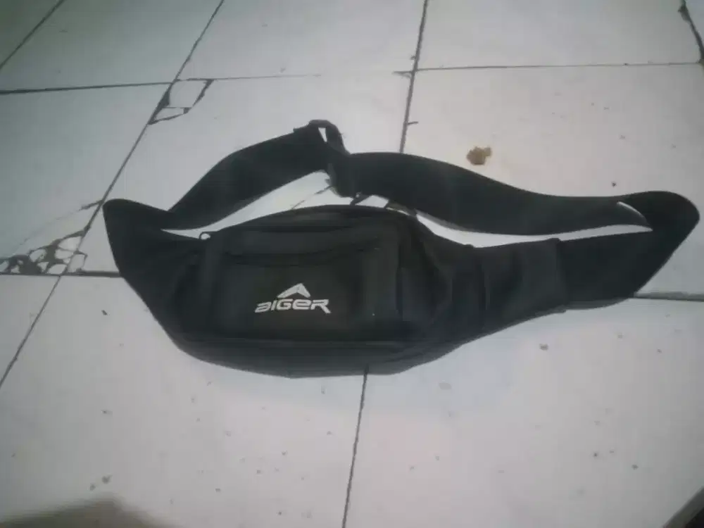 Tas selempang pria