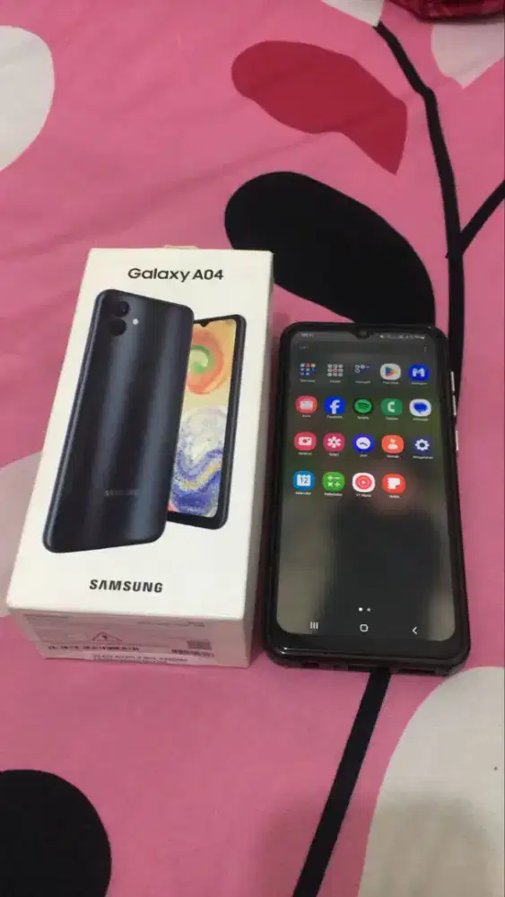 Samsung A04 , fullsett dusbook 4/64GB